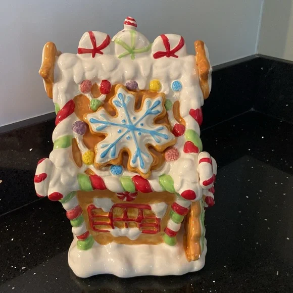 SOLD Gingerbread Treats Ceramic Cookie Jar Christmas Holiday Cracker Barrel - Picture 10 of 16